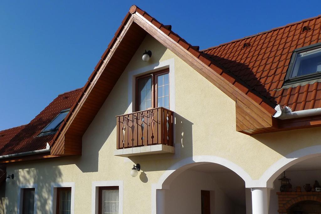 Vamosi Vendeghaz Apartment Nemesvámos Exterior photo
