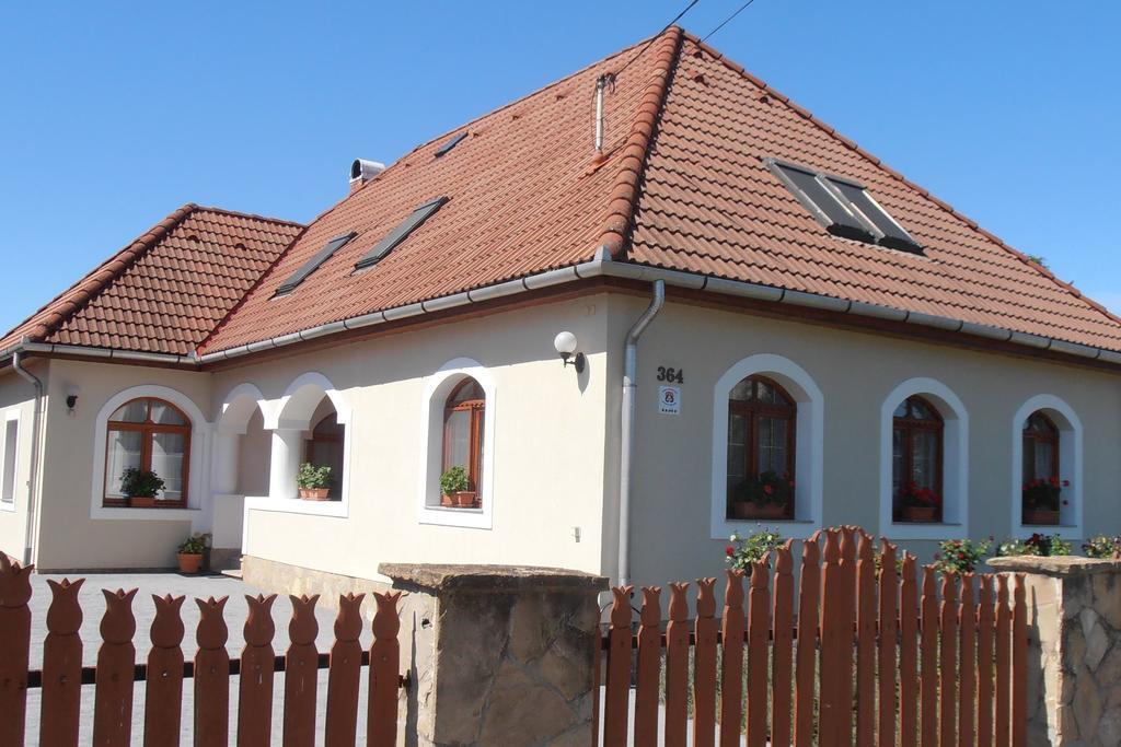Vamosi Vendeghaz Apartment Nemesvámos Exterior photo
